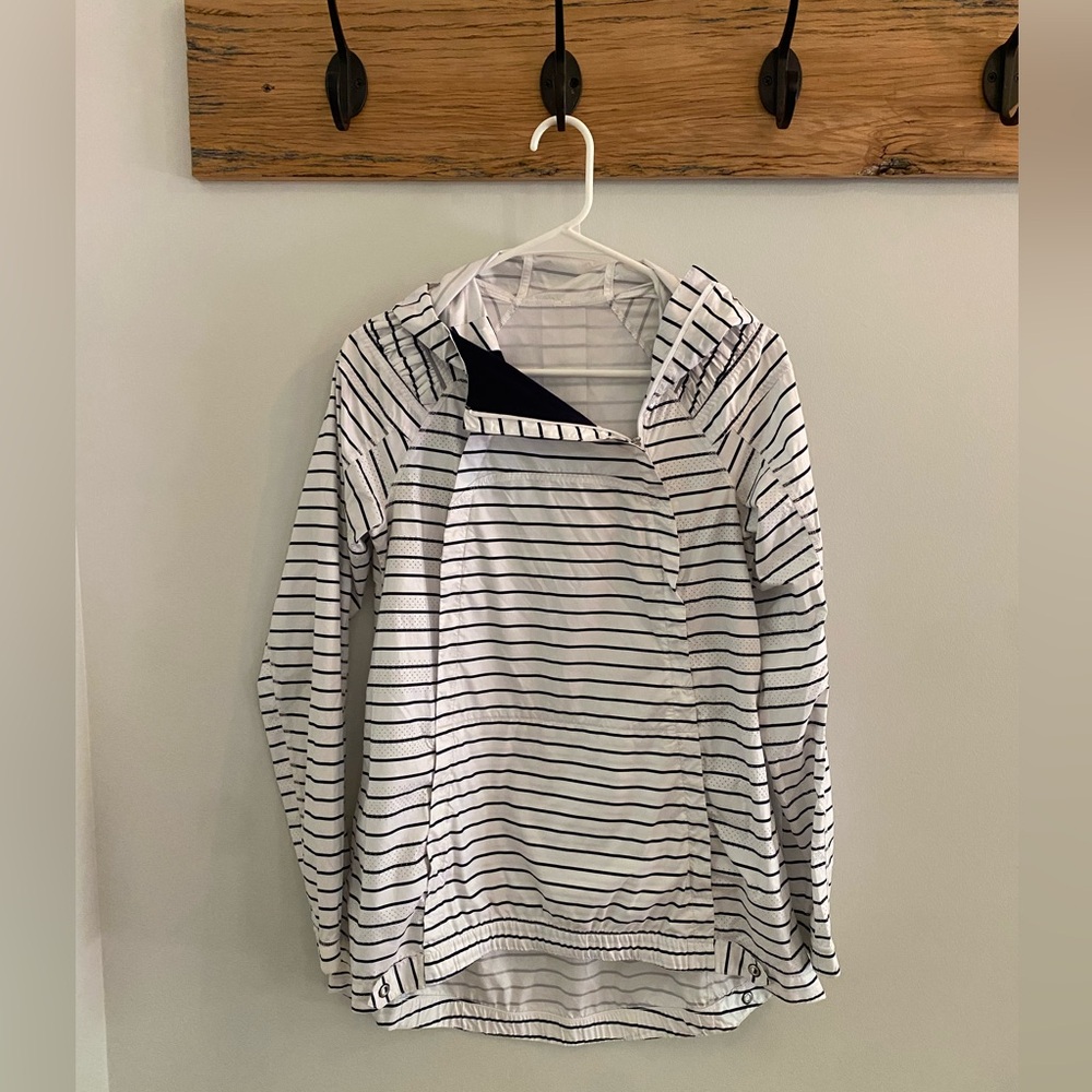 Lululemon Athletica Black and White Striped lightweight hooded pullover